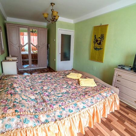 Apartments On Mykilska-Slobidka Kiev Exterior foto